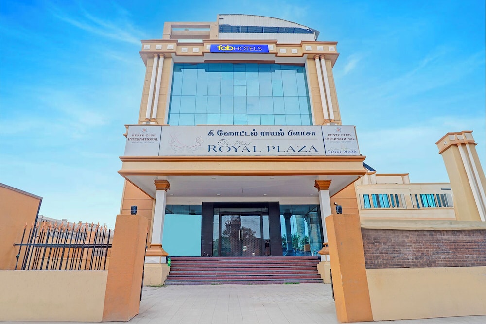 Royal Plaza 8/50