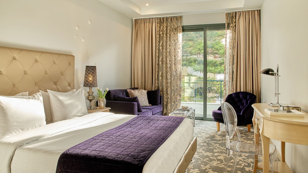 Dioni Boutique Hotel 10/45