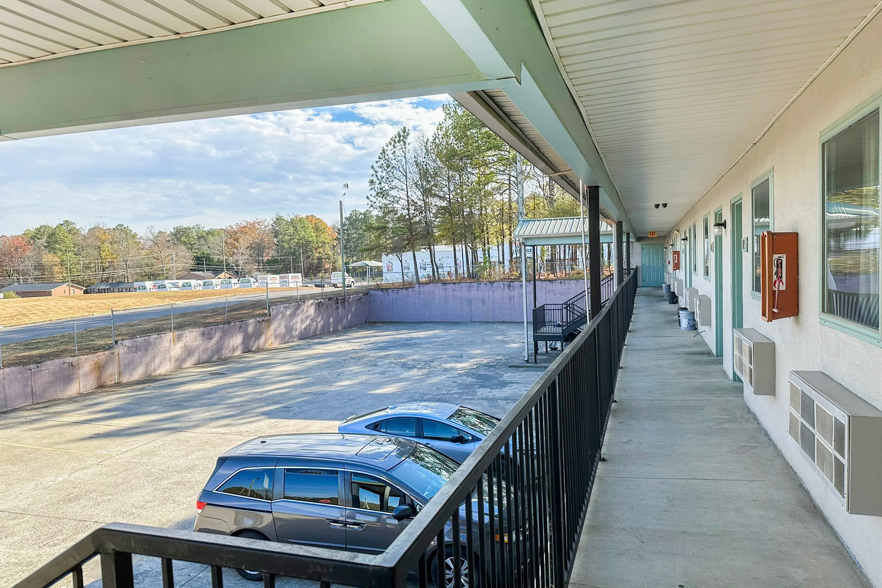 Garden Inn & Suites 9/17