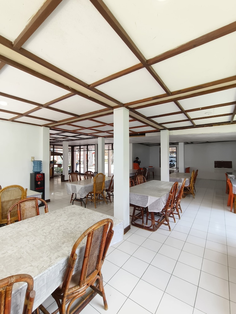 Pandu Lakeside Hotel Tuktuk 30/51
