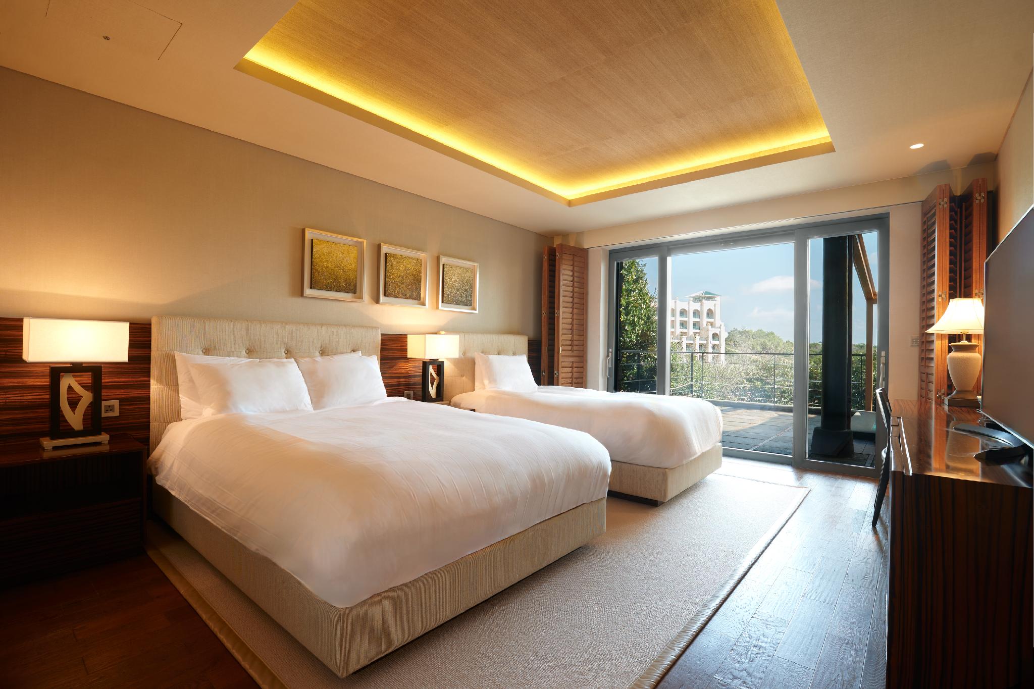 Pool, Garden, Family, Suite, Villa, Twin Beds
