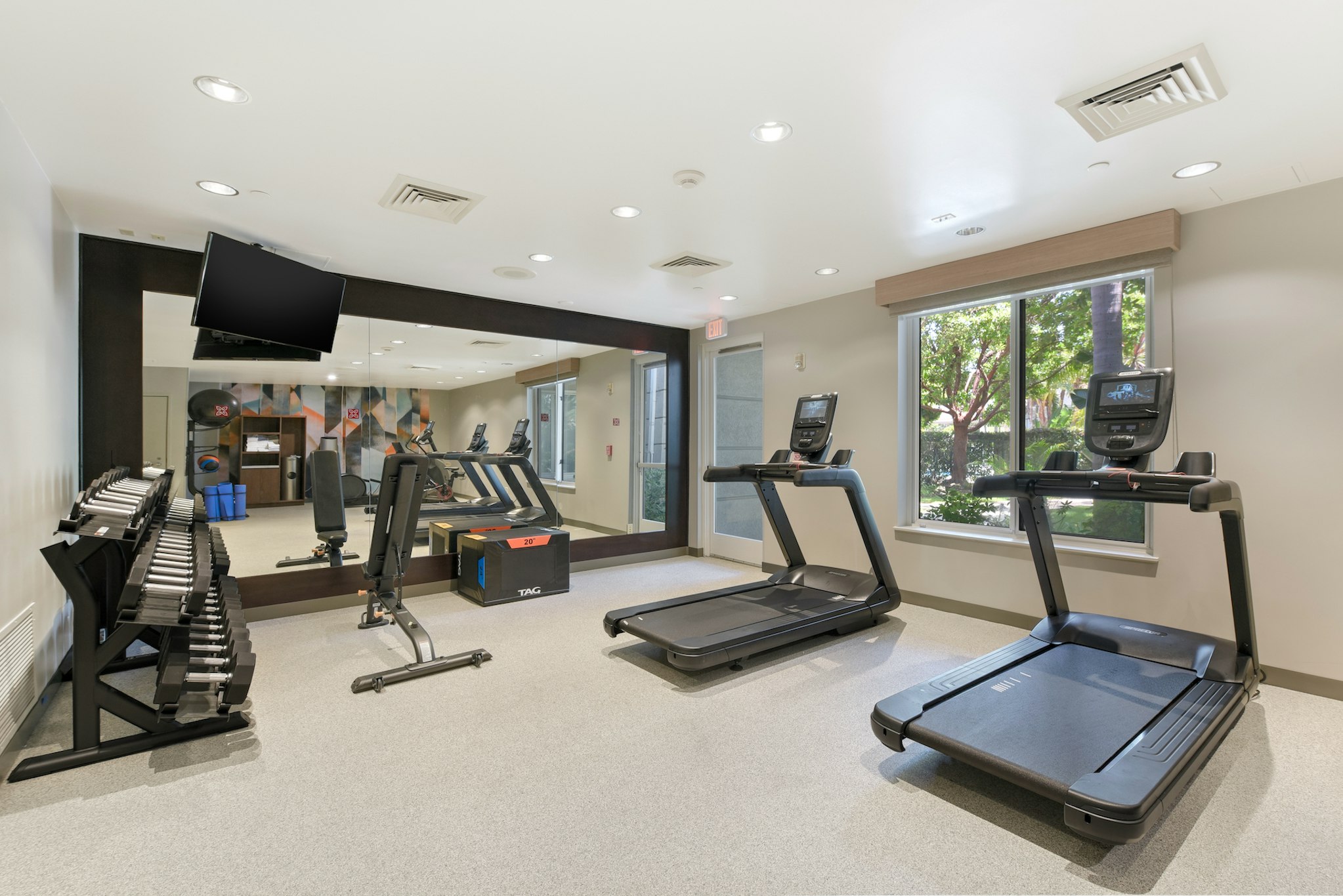 Hilton Garden Inn LAX/El Segundo 2/32