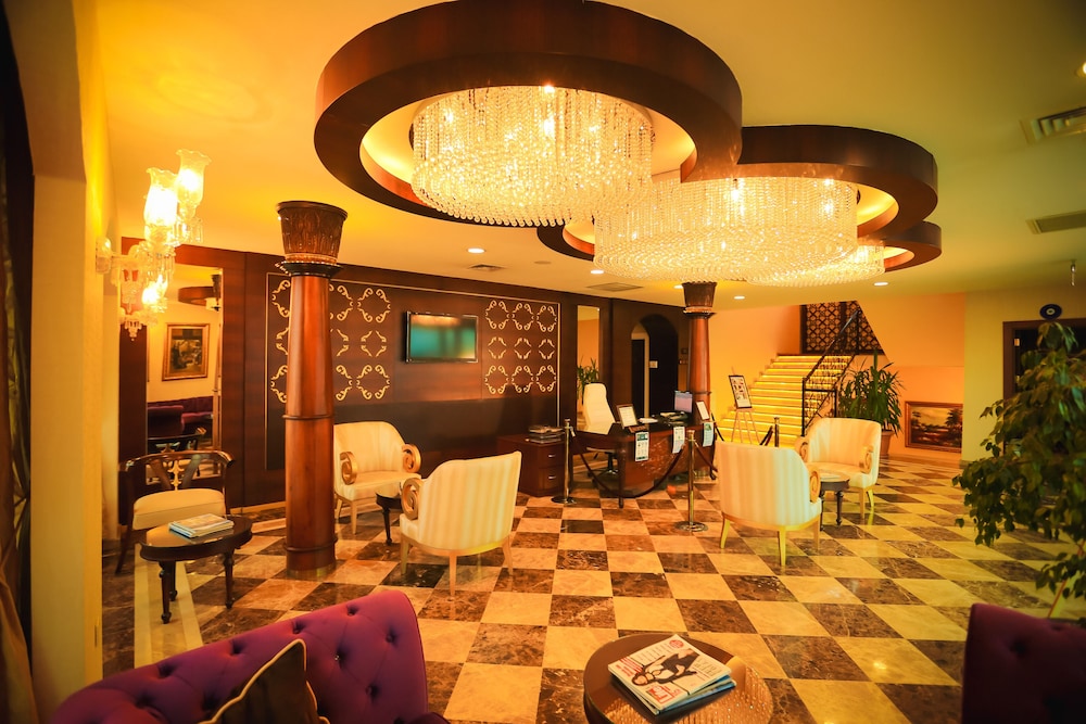 Kronos Hotel 7/39