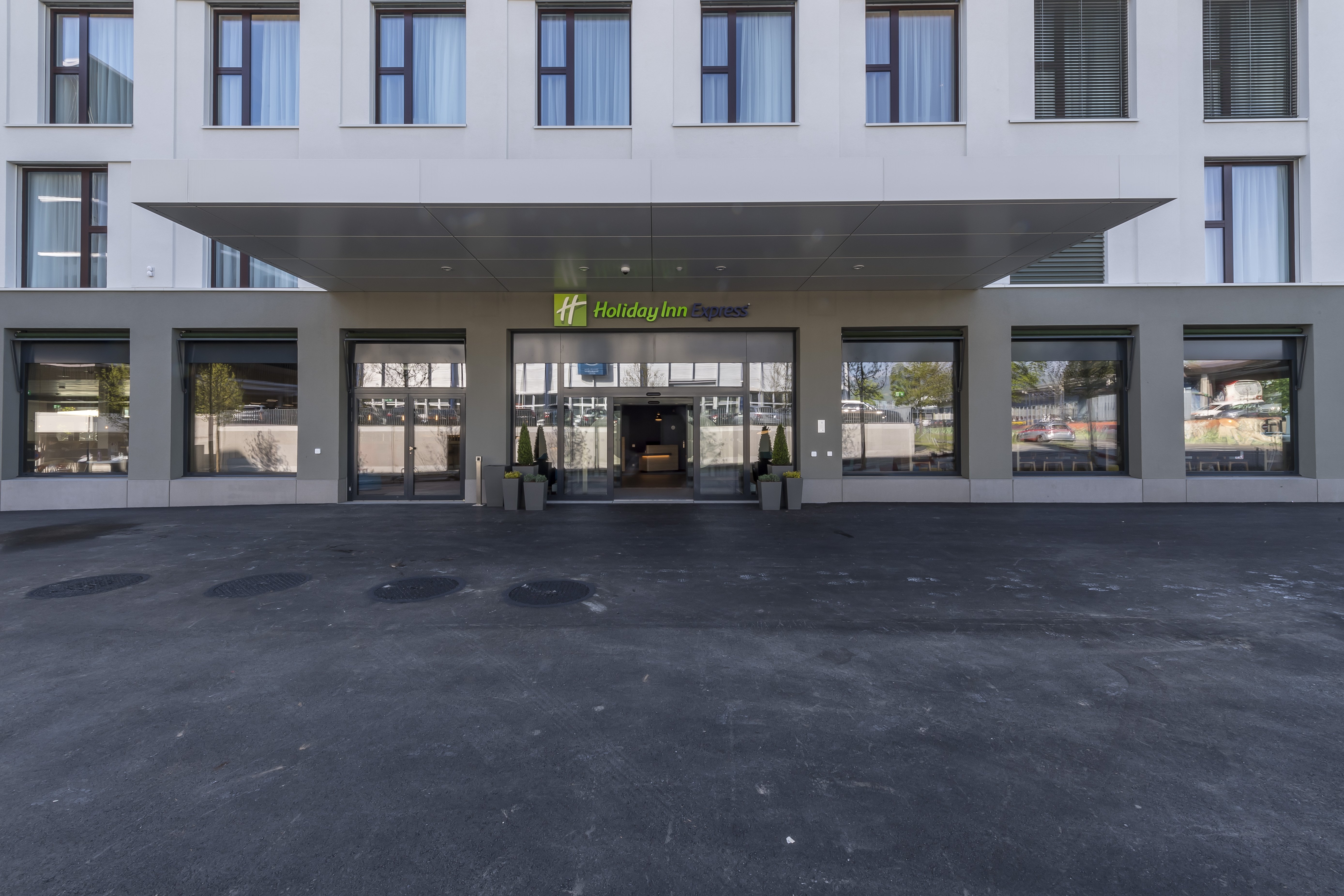 Holiday Inn Express Luzern Kriens 76/76