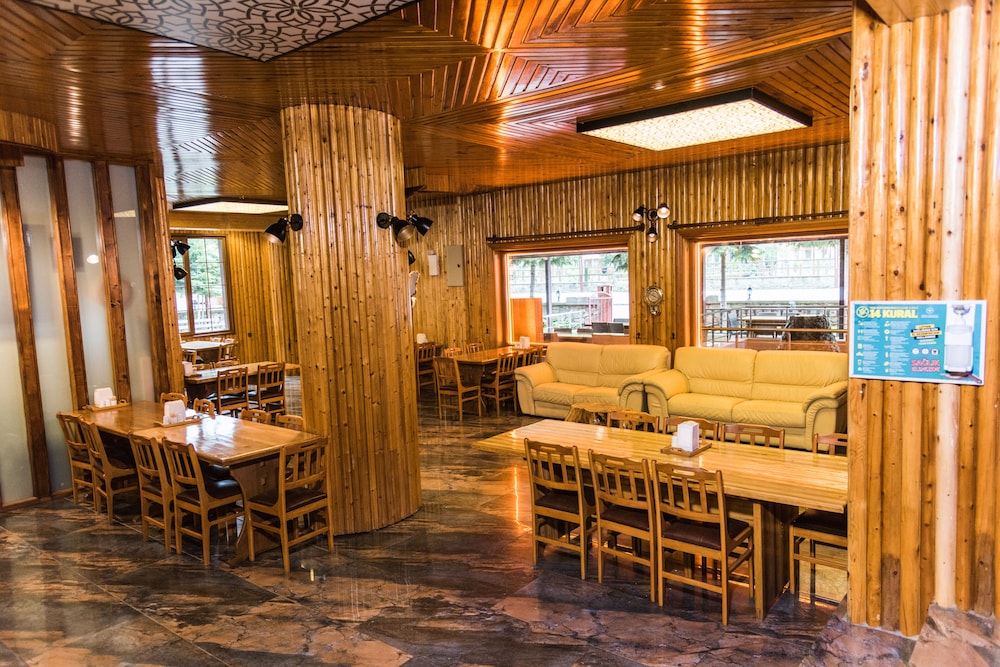 Resort Kaman Hotel 36/48