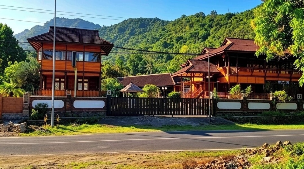 Hotel Pesona Bulan Baru Senggigi 5/46
