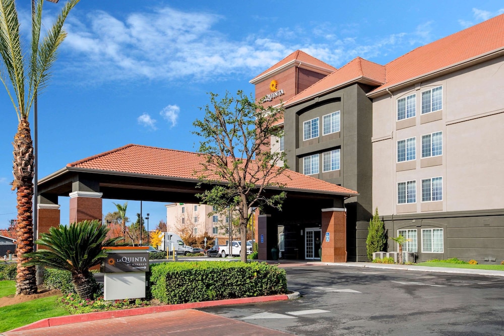 Fairfield Inn & Suites By Marriott Fresno River Park 6/54