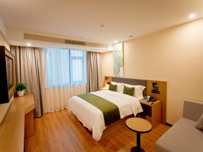 GreenTree Hotel (Kuixing Road Fuyang high speed railway station) 20/33