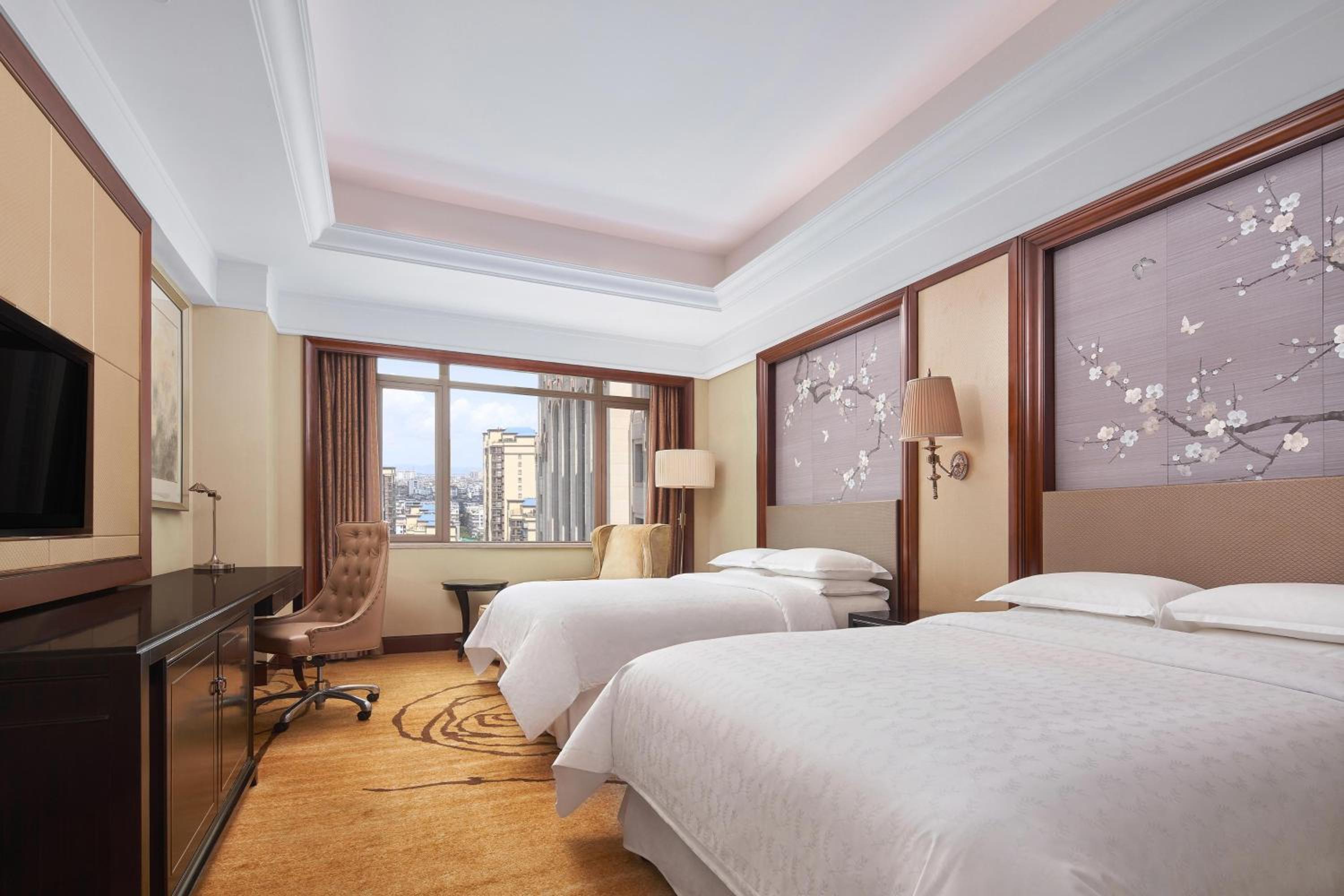 Superior, Twin Beds