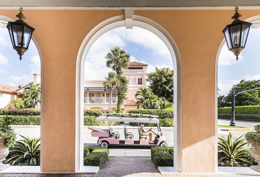 Colony Palm Beach 8/59