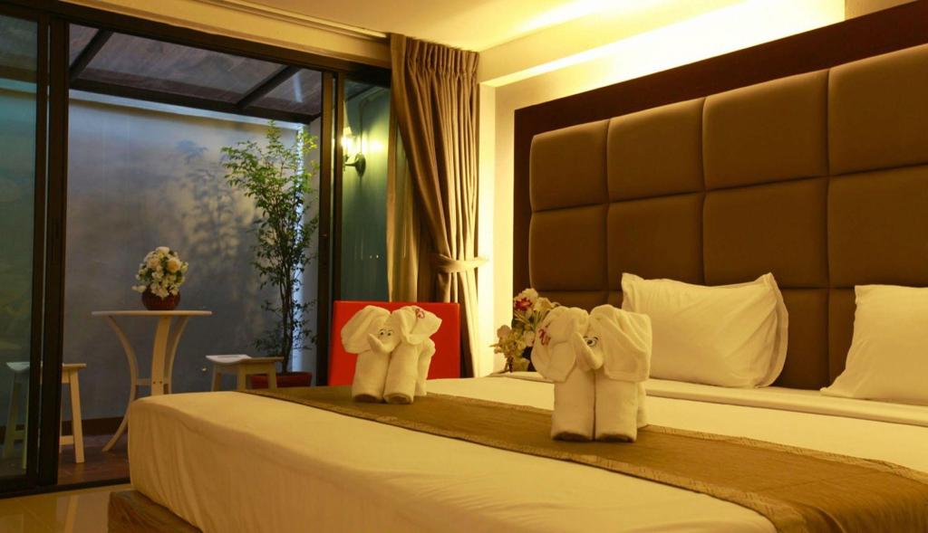 The Bangkok Major Suite 39/50
