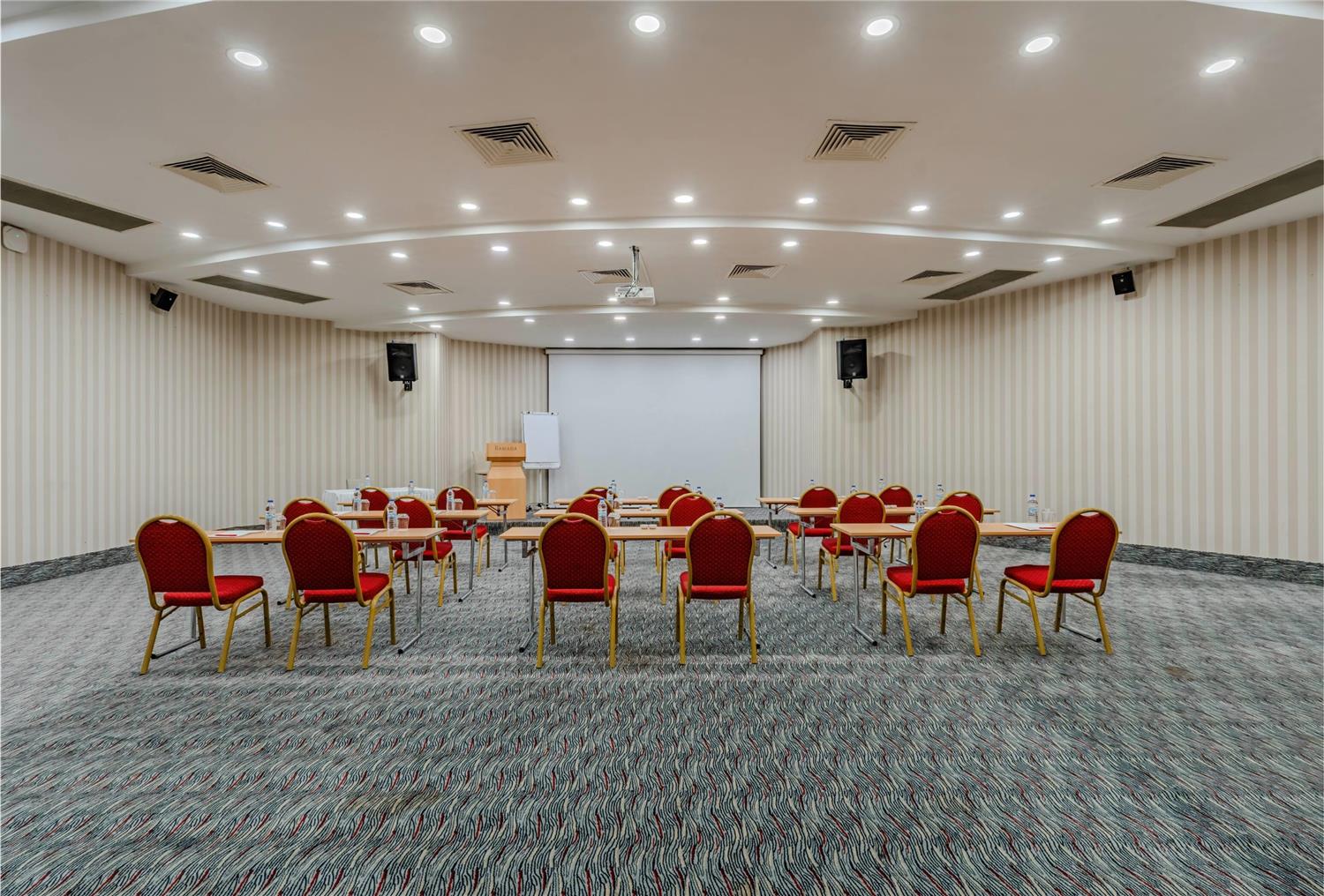 Ramada Plaza by Wyndham Izmir 61/65