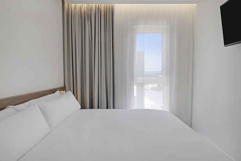 B&B HOTEL Santiago Milladoiro 8/17