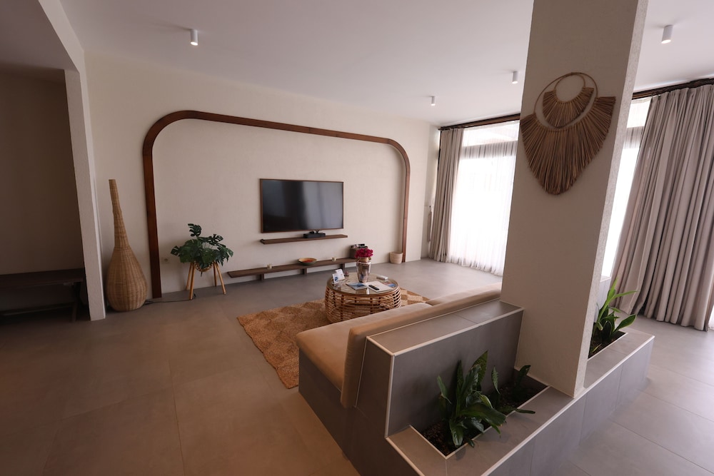 Lissiya Hotel 31/50