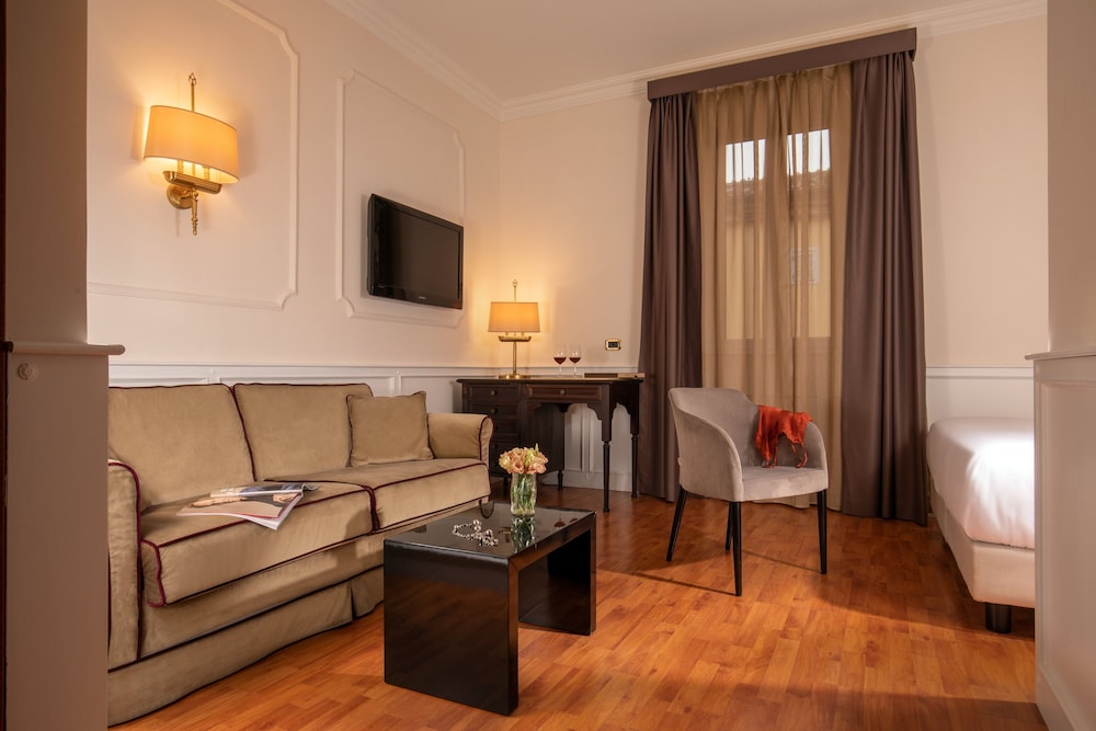 Hotel Del Corso 50/74