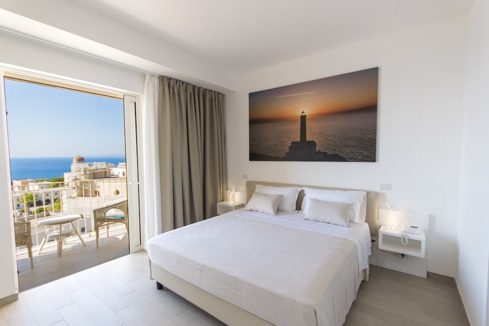 EST HOTEL 23/65