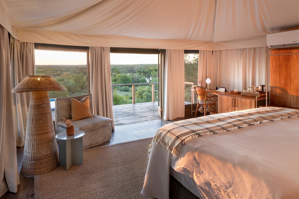 Simbavati Hilltop Lodge 11/50