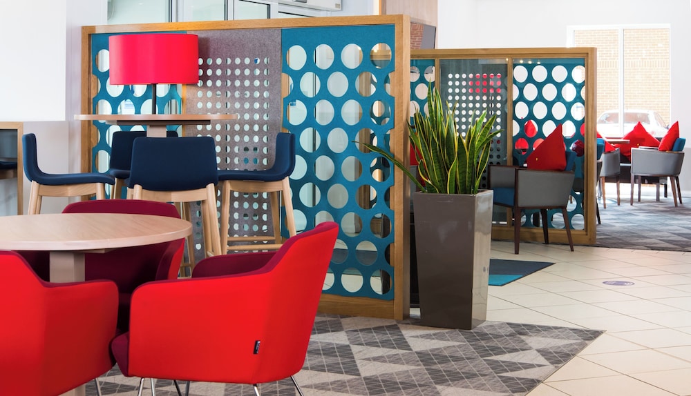 Holiday Inn Express Southampton West 38/64