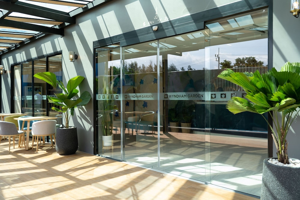 Wyndham Garden Naithon Phuket 5/61