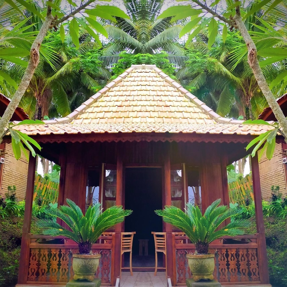 1 BEDROOM, WOODEN, COTTAGE, RICE FIELD VIEW