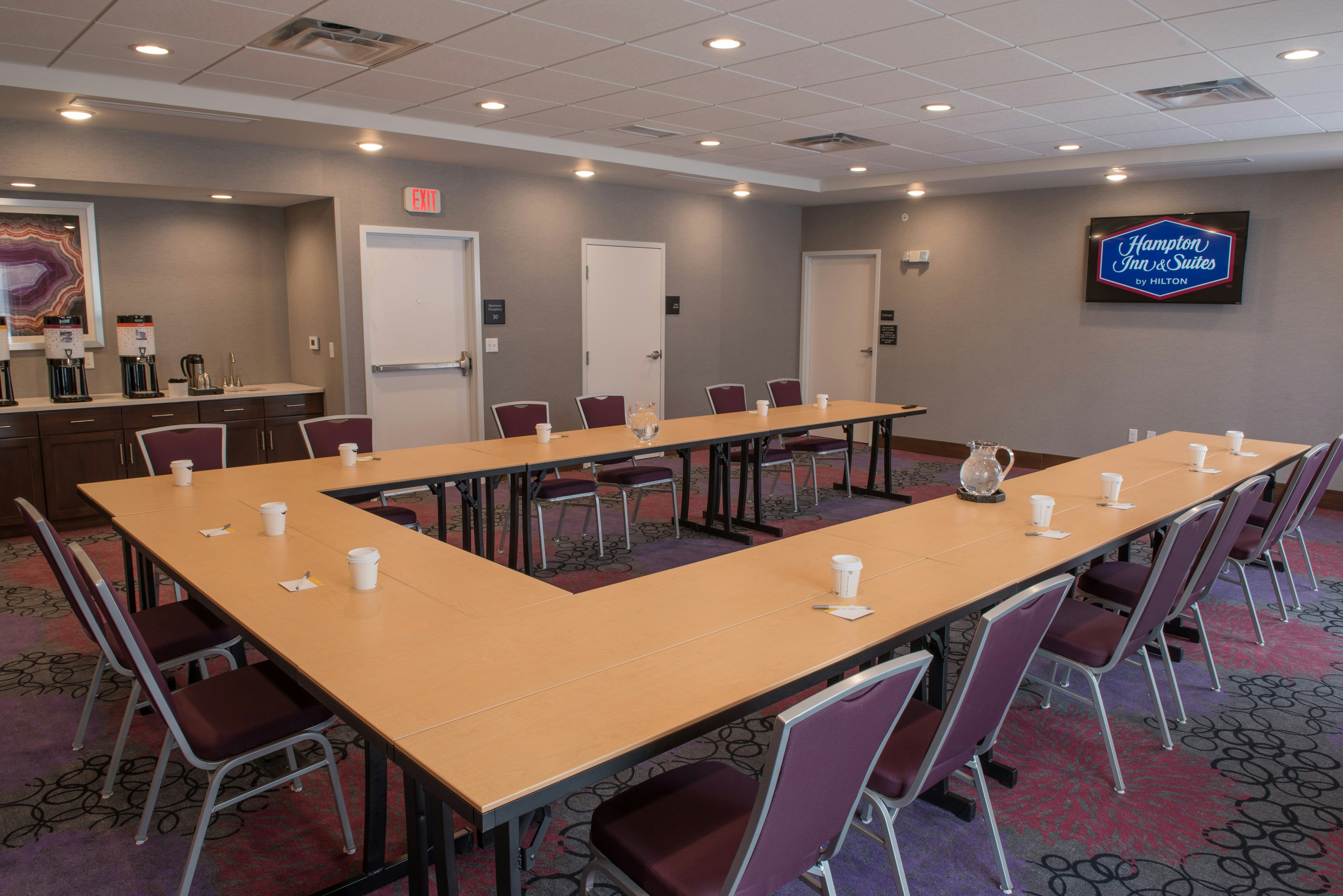 Hampton Inn & Suites Bay City, MI 49/51