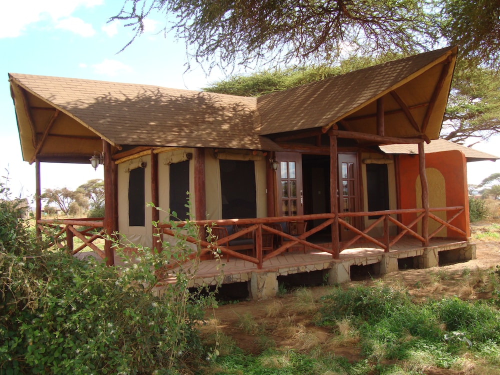 Kilima Safari Camp in AMBOSELI
