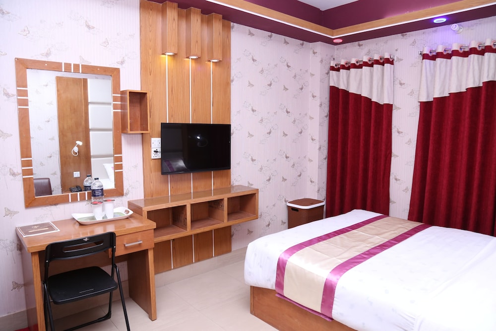 Platinum Hotel Ltd 16/28