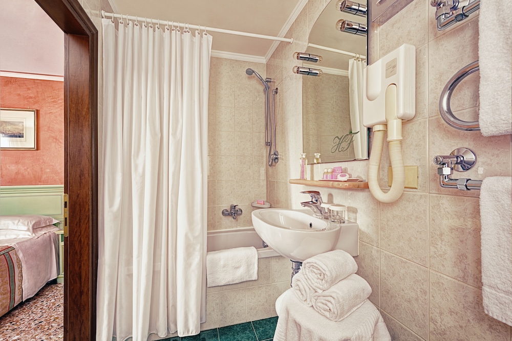 Firenze Hotel 42/43