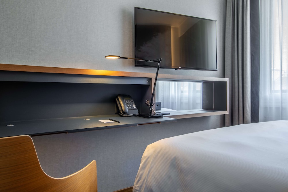 RADISSON BLU HOTEL BASEL 19/74