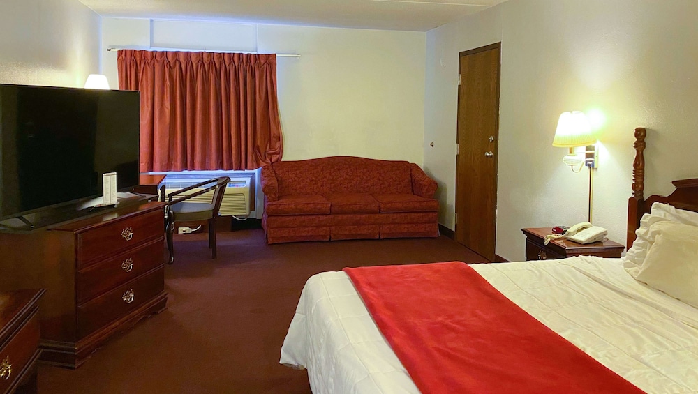 Voyageur Inn and Conference Center 11/58