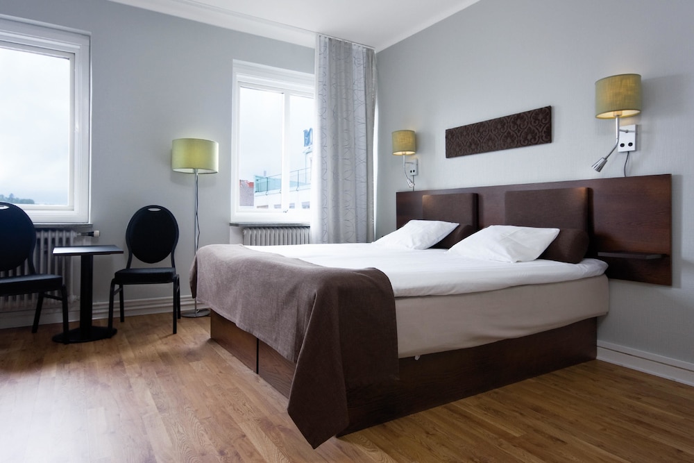 Quality Hotel Carlia 9/33
