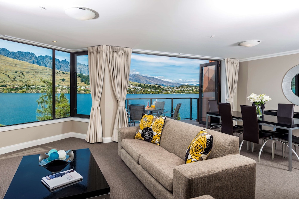 Avani Queenstown Hotel 41/56