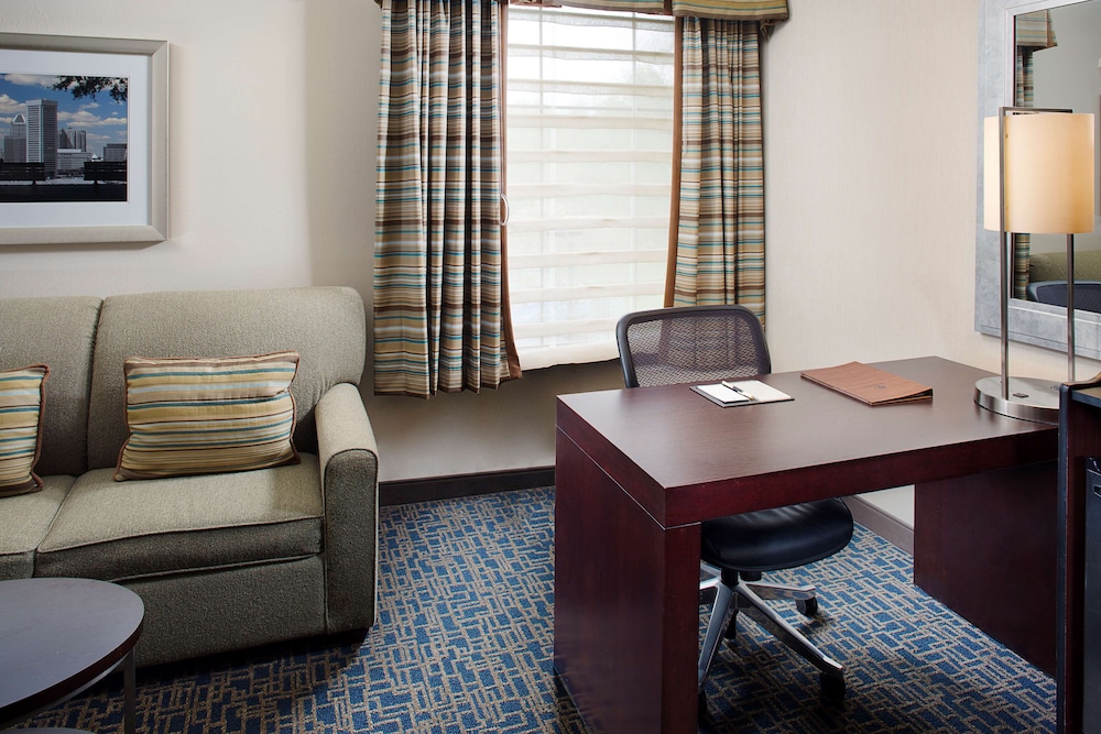 DoubleTree by Hilton Hotel Baltimore - BWI Airport 34/38