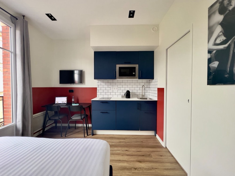 Short Stay Group Eiffel Village Serviced Apartments 18/50