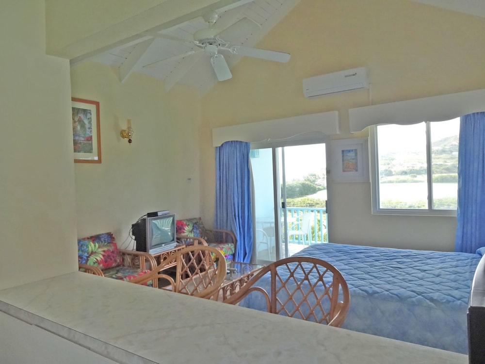 TIMOTHY BEACH RESORT 25/50