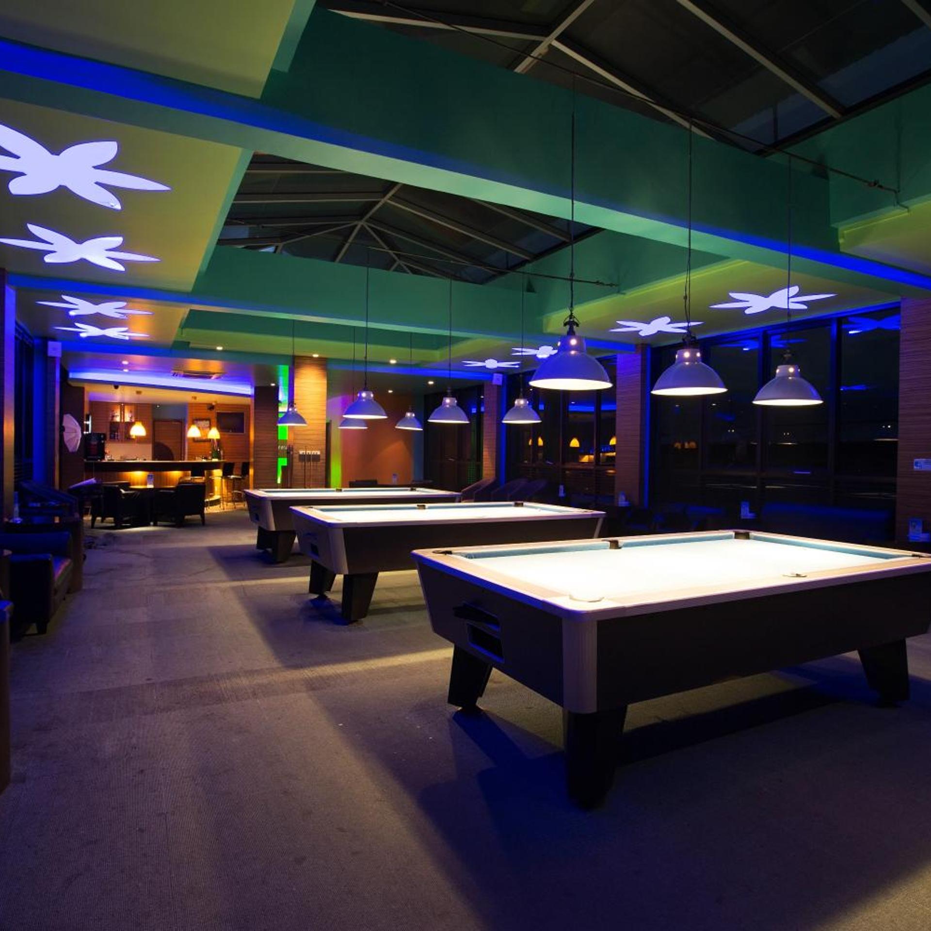 HOTEL MAXIMILLIAN 7/55