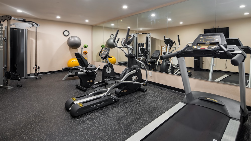 Best Western Roseville Inn 20/32