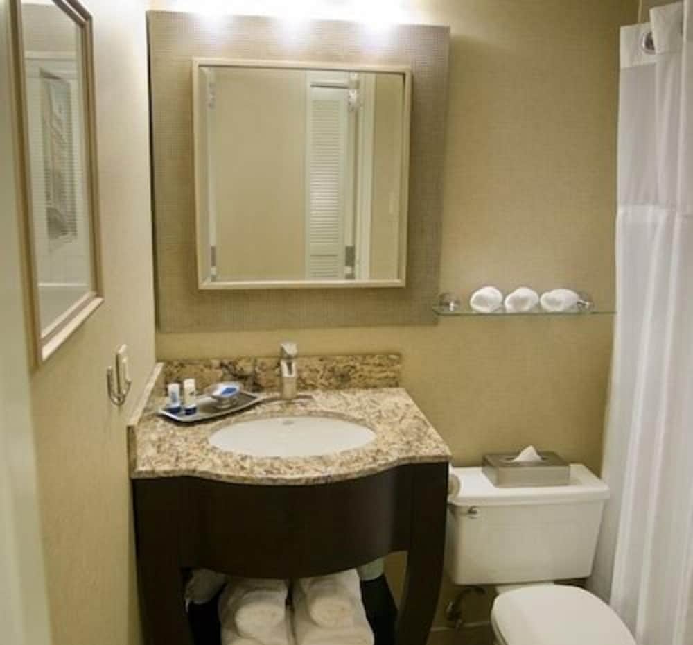 Brent House Hotel 32/41