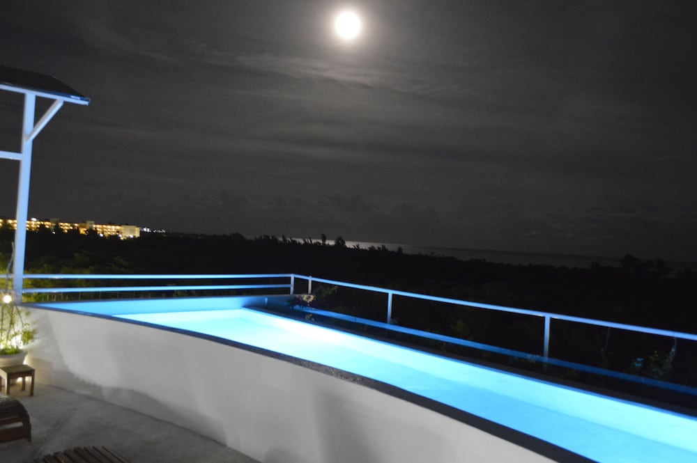 Ocean Zen Suites 43/50