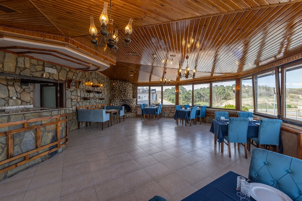 Gunay Hotel 33/45