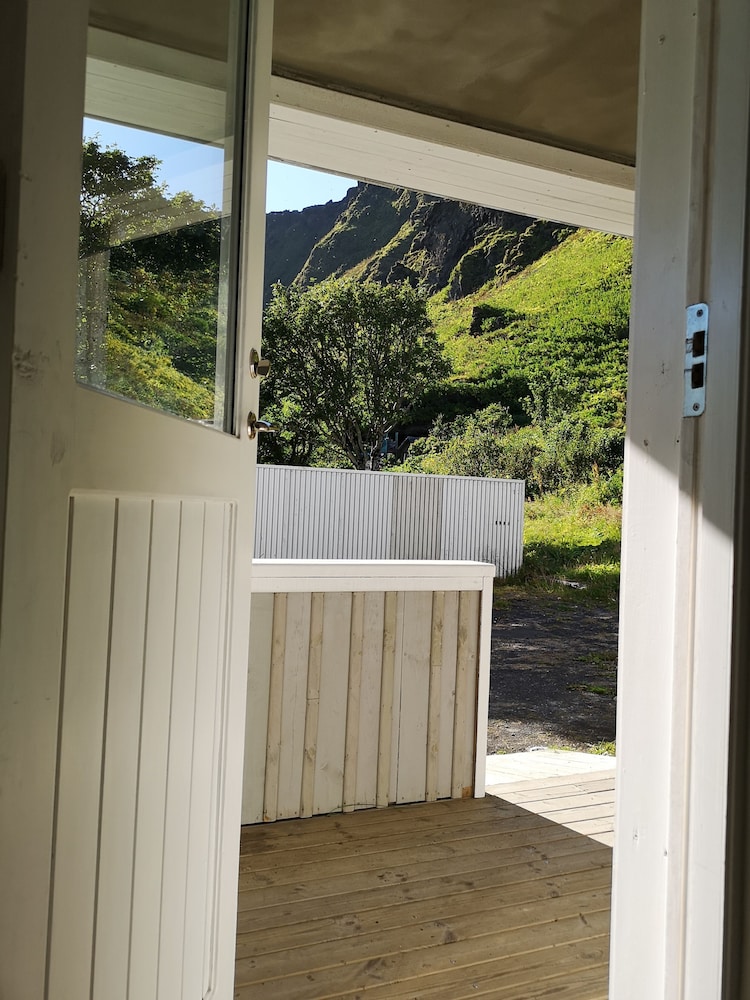 Puffin Hotel Vik 30/33
