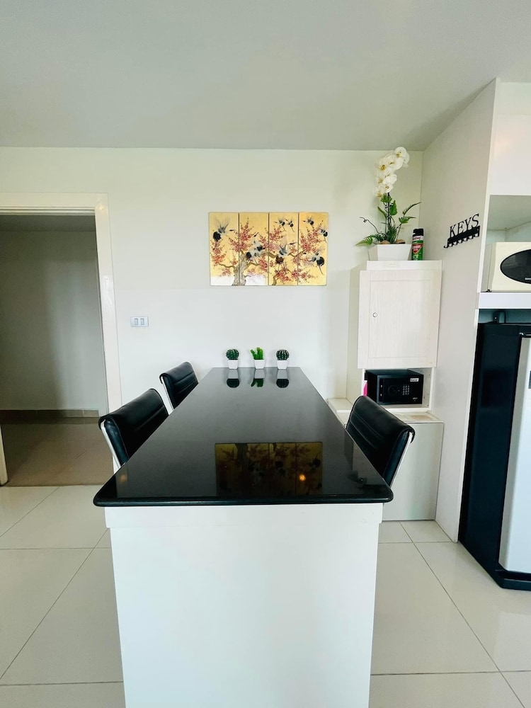 Amazon Residence By Pattaya Sunny Rentals 5/50
