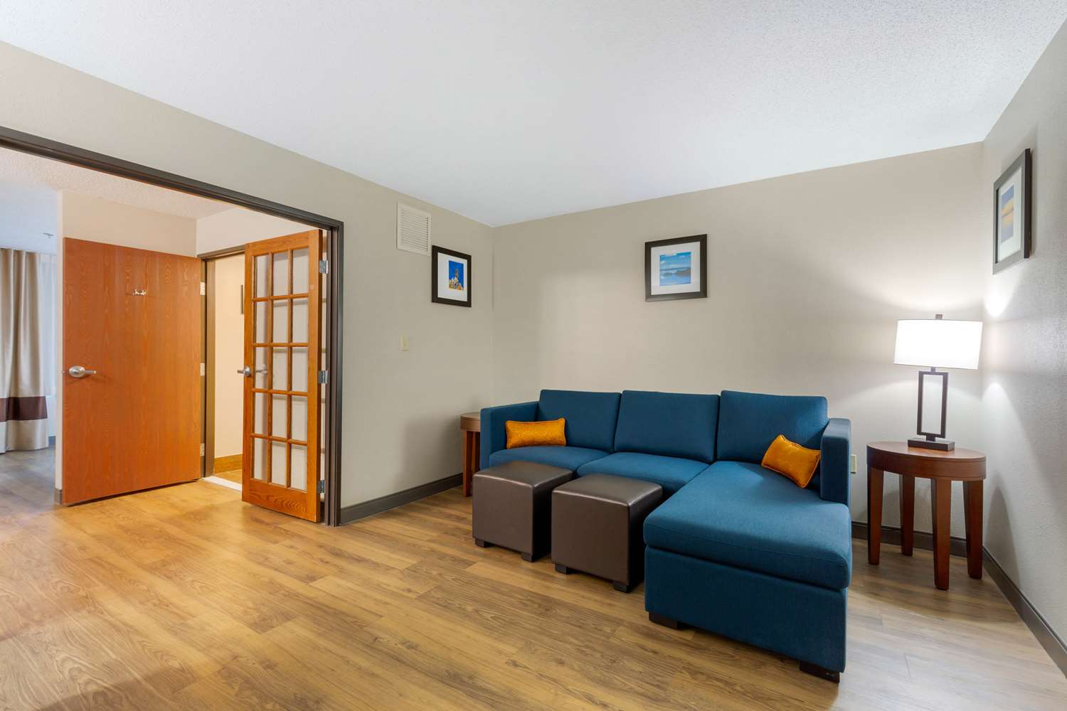 Comfort Inn & Suites Milford DE 11/17