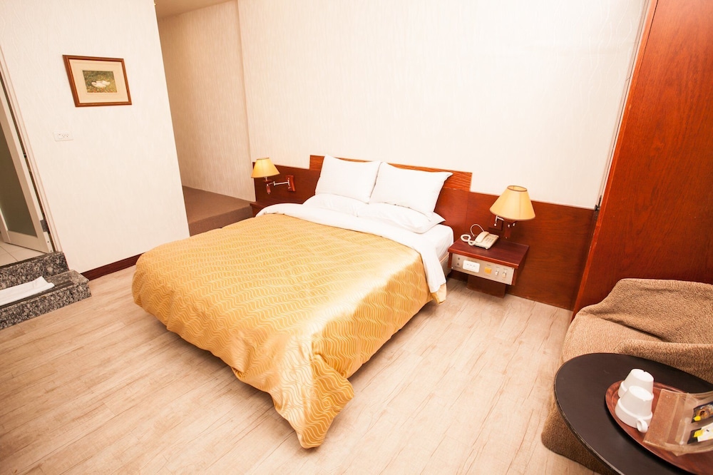 Hwa Nan Hotel 34/70