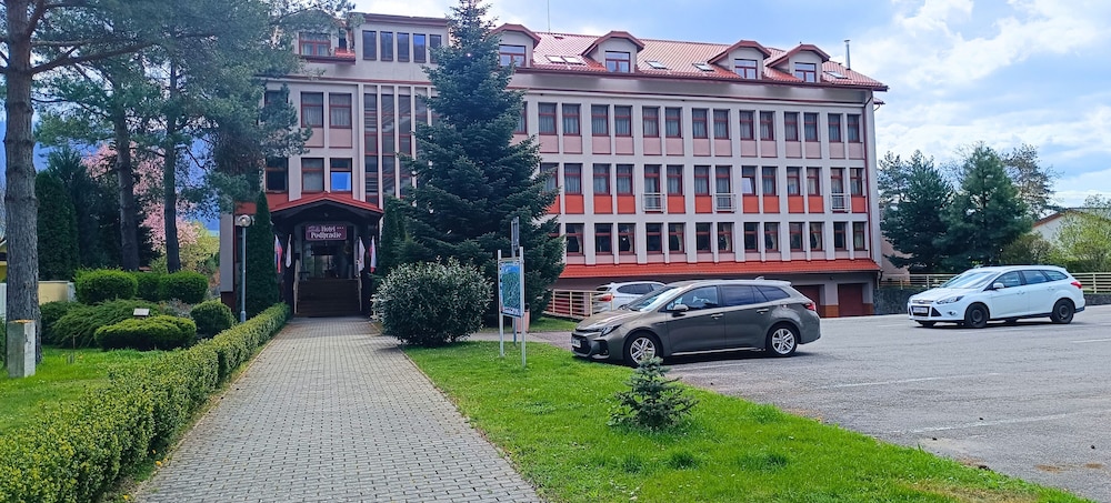 Hotel Podhradie 41/50