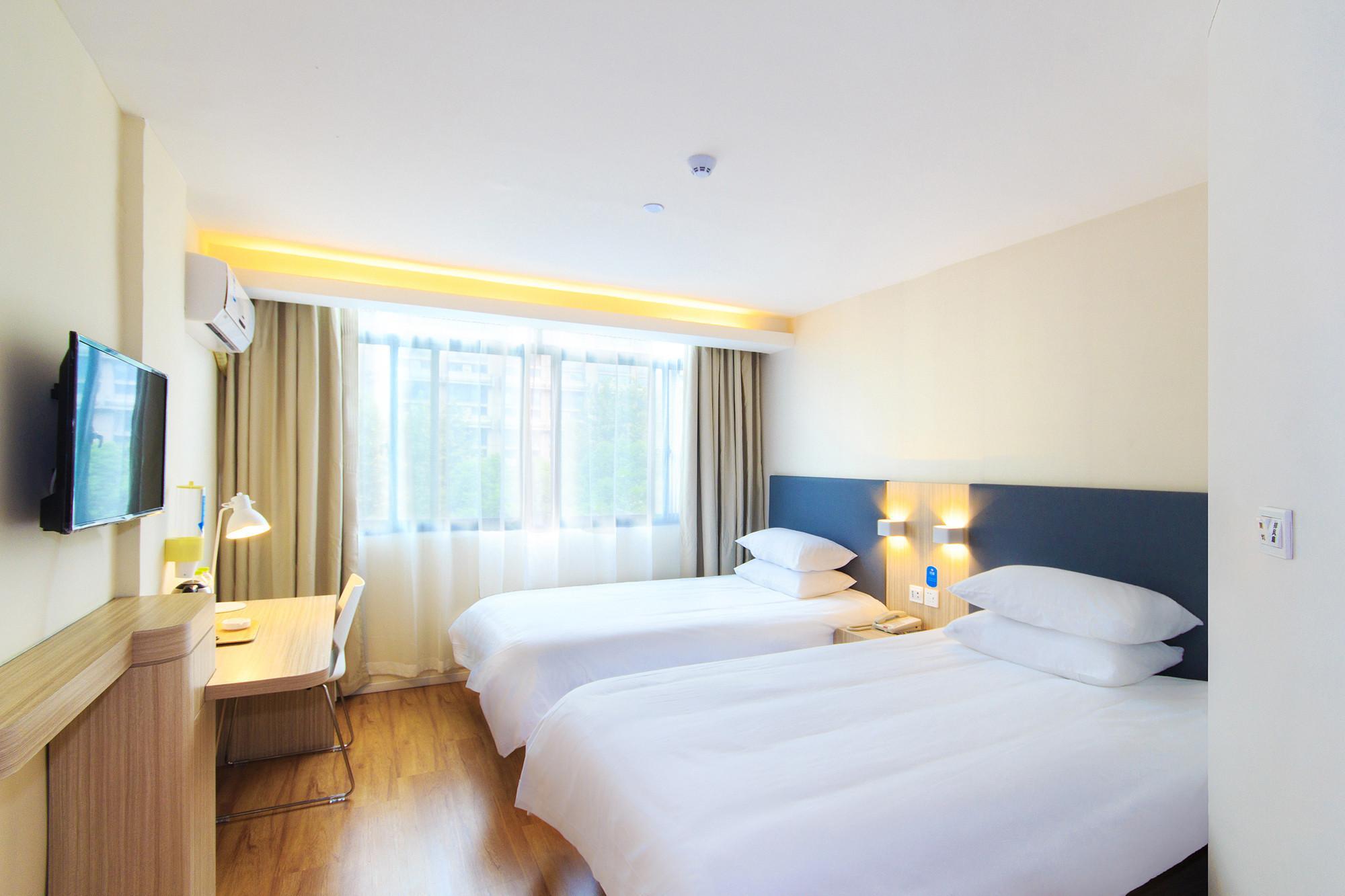 Hanting Hotel Xihu Xiebai 22/44