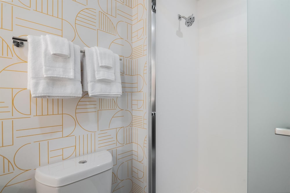 Home2 Suites by Hilton Riverview Tampa 52/54