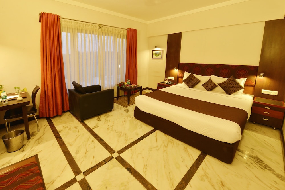 Amantra Comfort Hotel 15/50