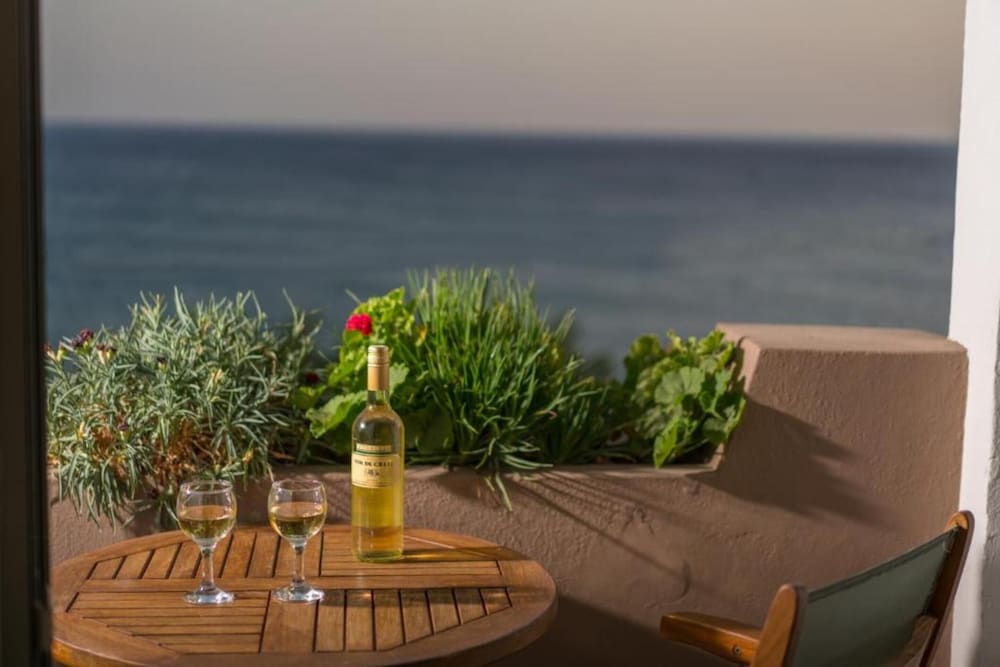 Alianthos Beach Hotel 41/61