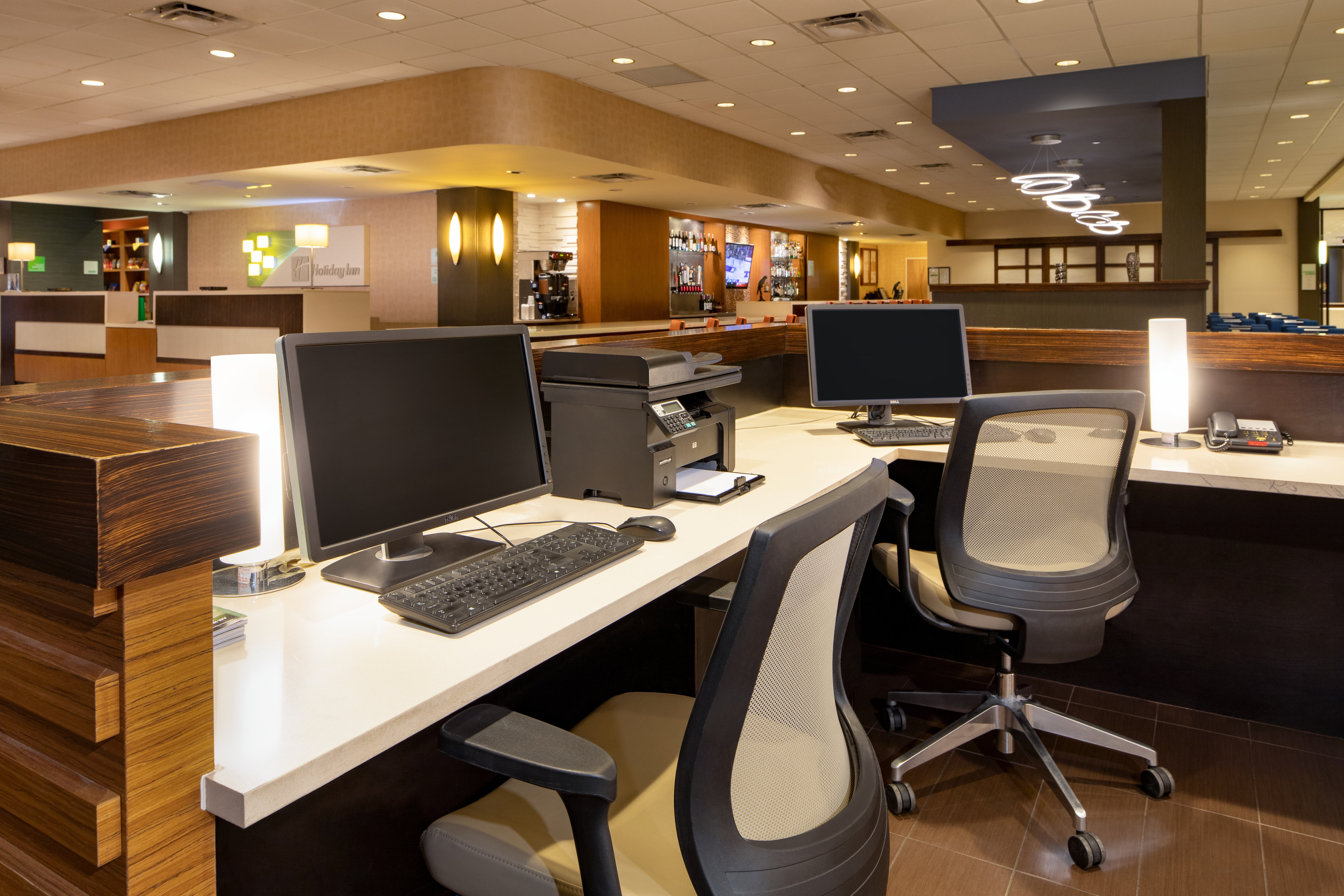 Holiday Inn & Suites Charleston West by IHG 21/32